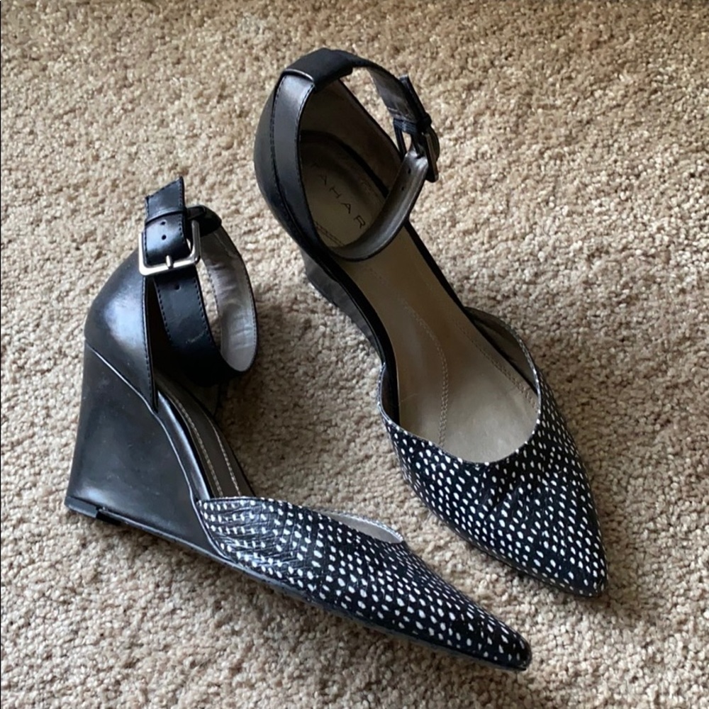 Tahari black wedge